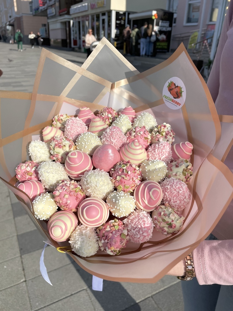 Букет Клубничное счастье